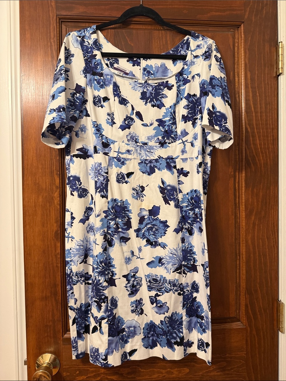 Blue Floral Scoop Neck Women's Dress by